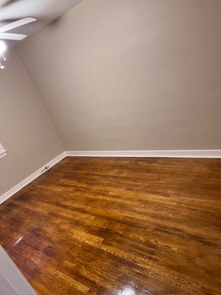 Building Photo - 2453 Berryhill St