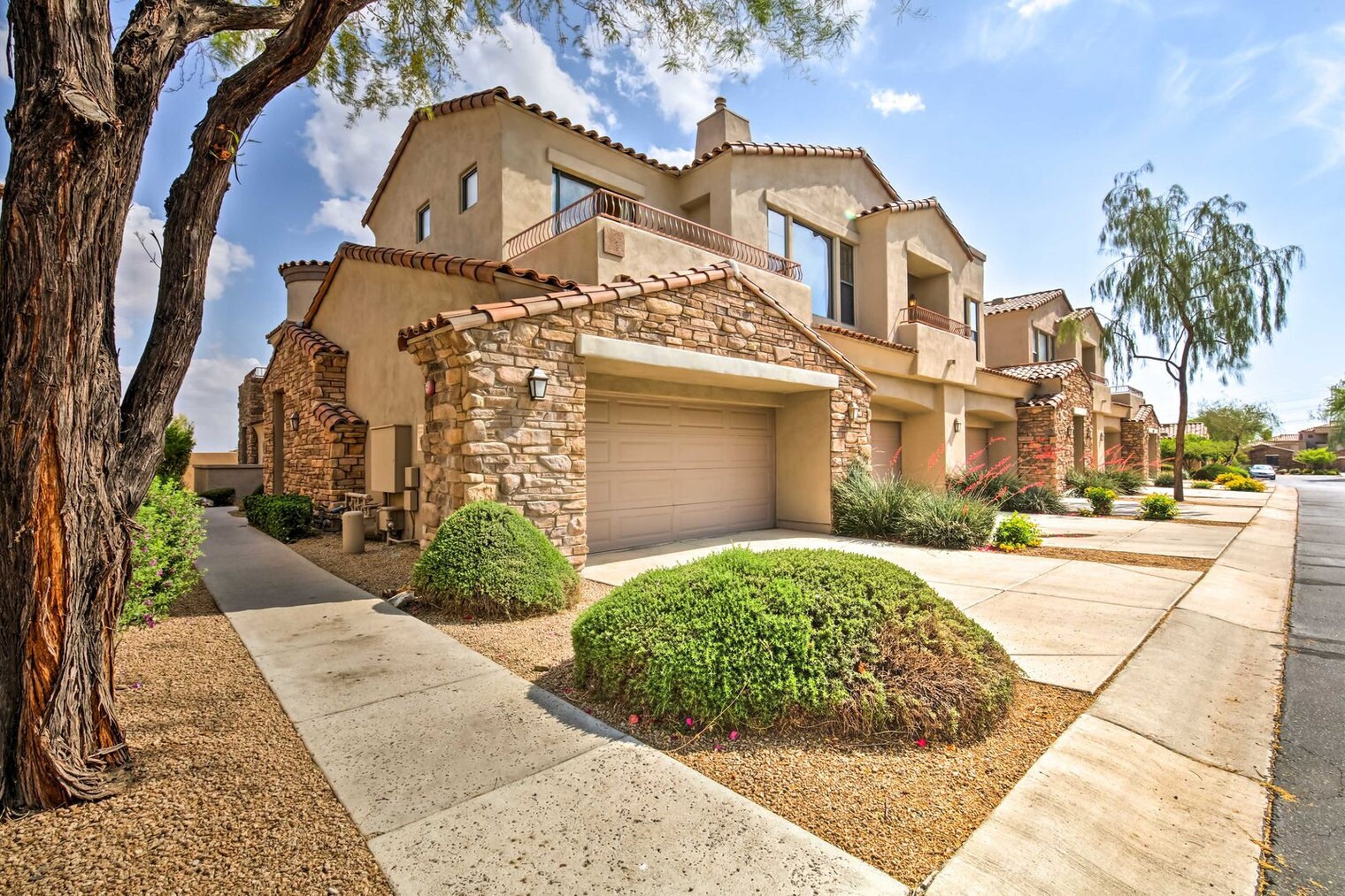Building Photo - 19550 N Grayhawk Dr