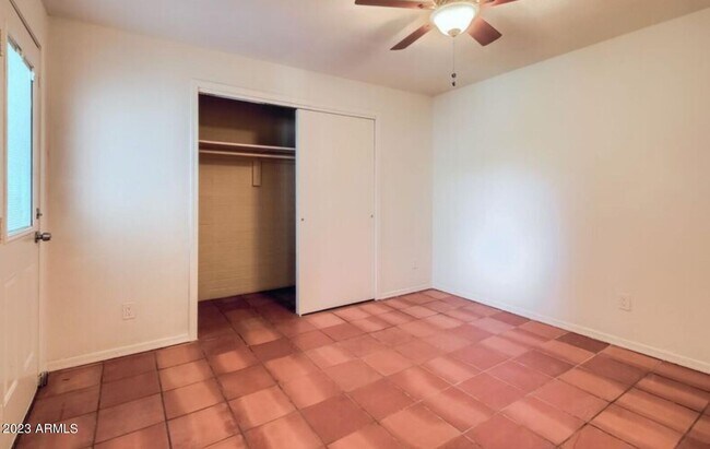 Building Photo - 1430 E Meadowbrook Ave