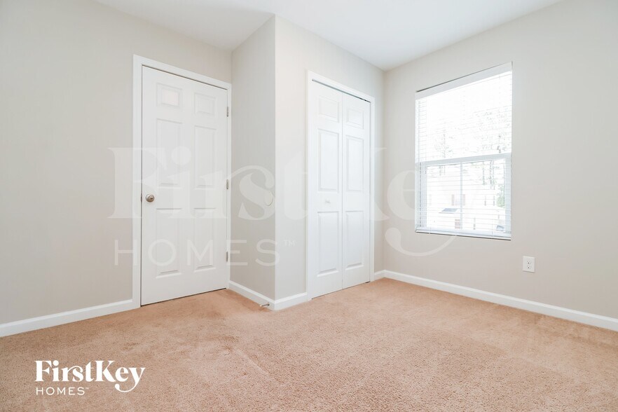 Building Photo - 1655 Eider Down Dr