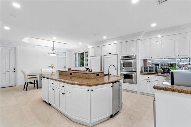 Building Photo - 414 Riviera Isle Dr