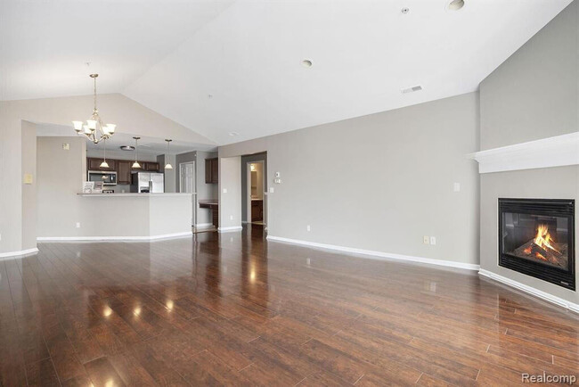 Building Photo - 24204 Alexa Dr