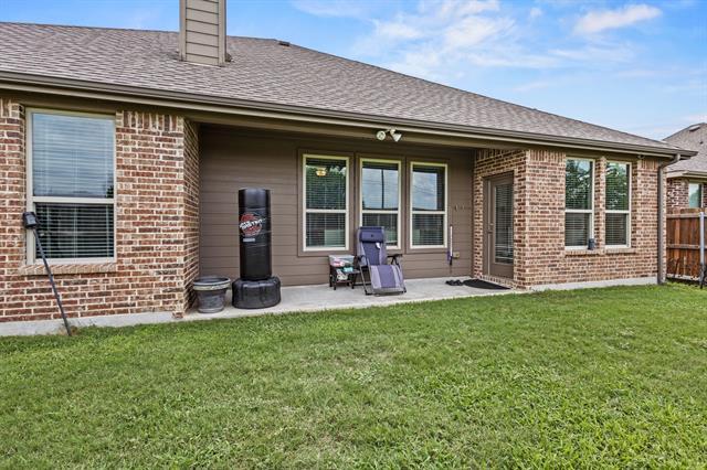 Building Photo - 3206 Woodford Dr