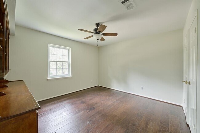 Building Photo - 12402 Stafford Springs Dr
