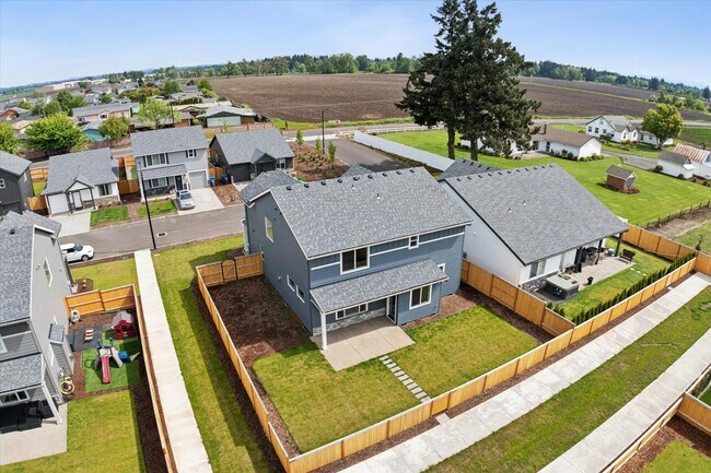Building Photo - 11208 Apple Ln
