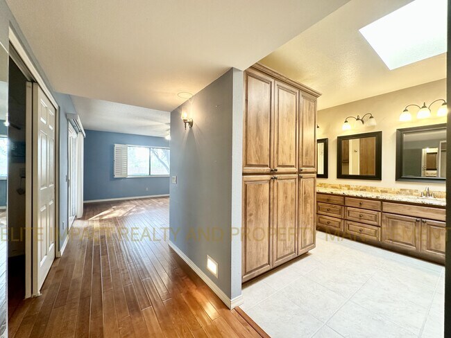 Building Photo - 64427 E Rolling Rock Ct