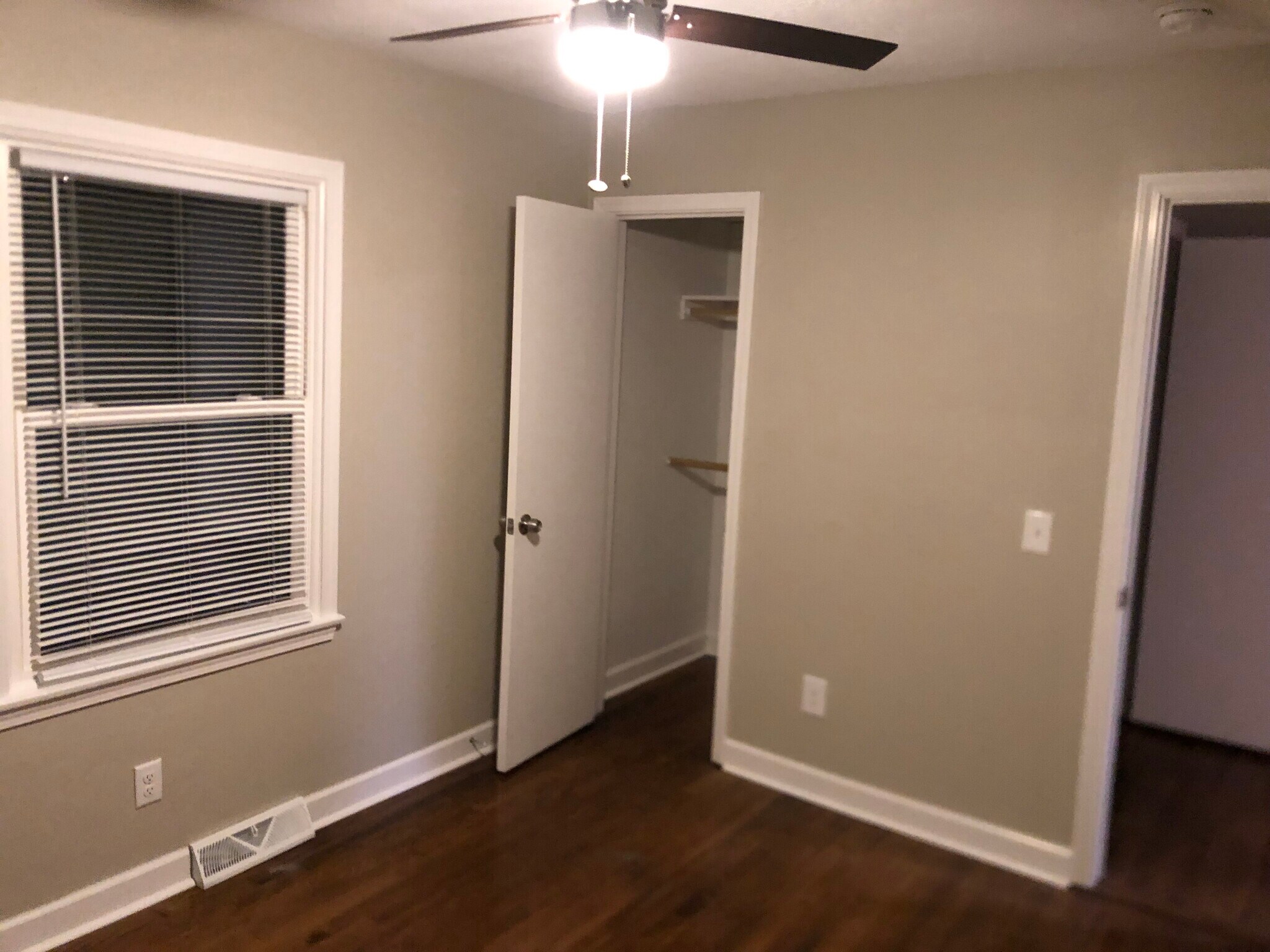 Building Photo - 1740 N 50th Ter