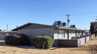 Building Photo - Oakmar Apartments