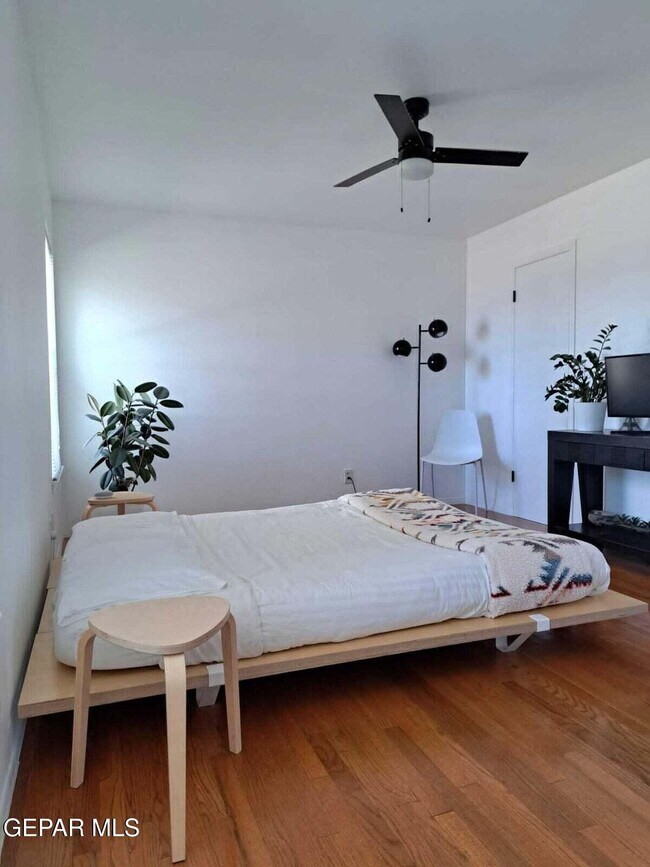 Building Photo - 817 Centennial Dr