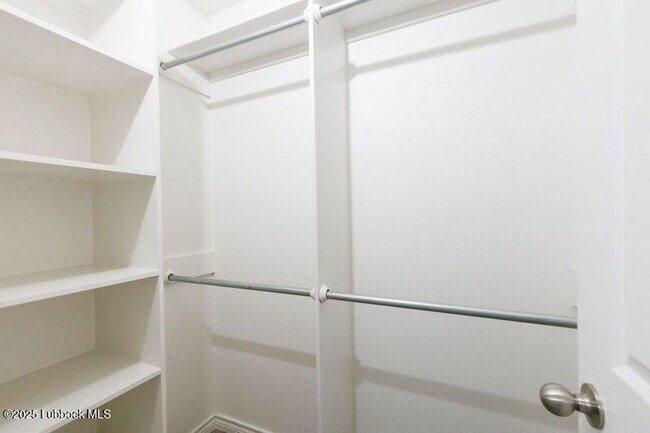 Building Photo - 7913 C R 5850