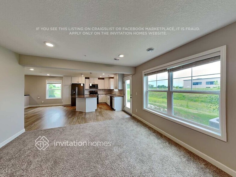 Building Photo - 1266 Upper 143rd Ct E
