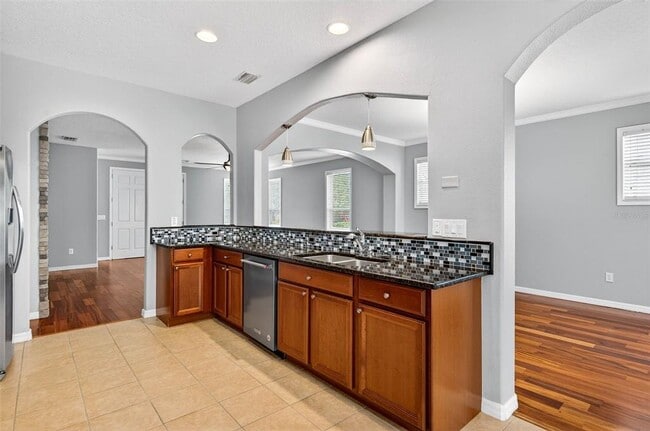 Building Photo - 12618 Weston Dr