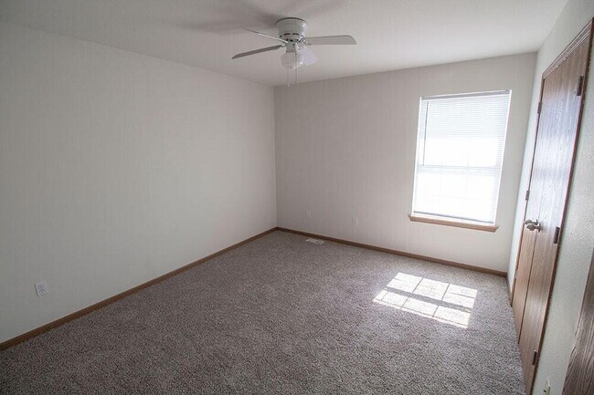 Building Photo - 1529 Bodie Dr