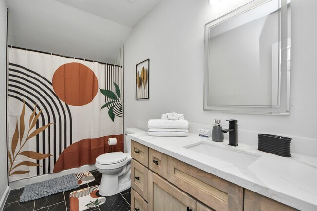 Building Photo - 2811 Winbern St