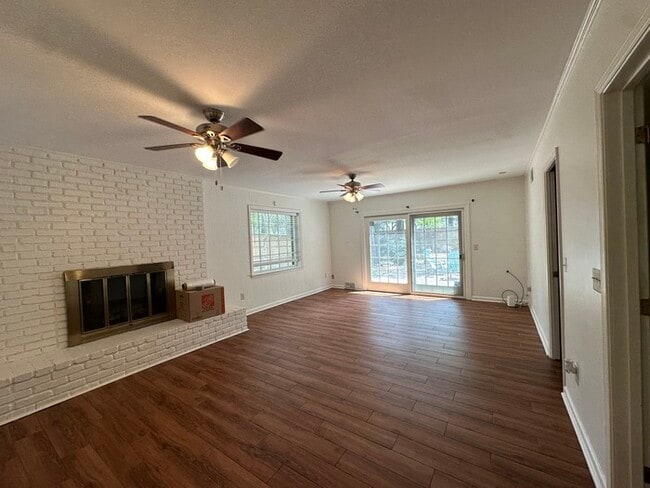 Building Photo - 5901 Brierdale Ave