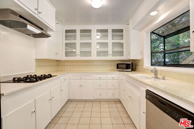 Building Photo - 11901 Sunset Blvd