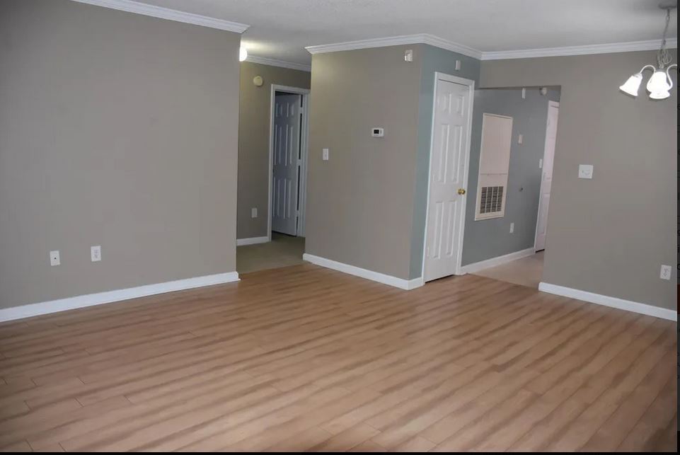 Building Photo - 100 WOODSTONE Dr