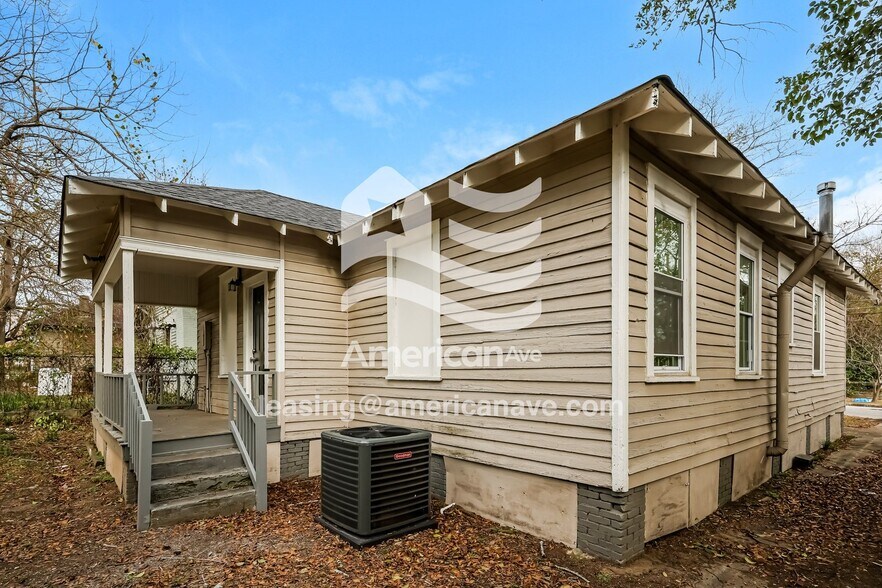 Building Photo - 2703 Peabody Ave