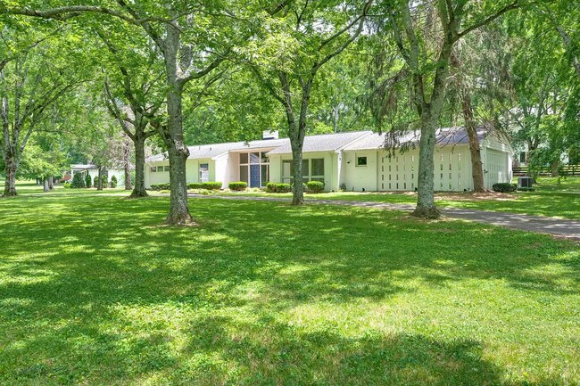 Building Photo - 6112 Melbourne Drive, Nashville, TN 37215