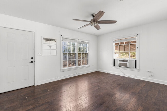 Building Photo - 618 Adams Ave