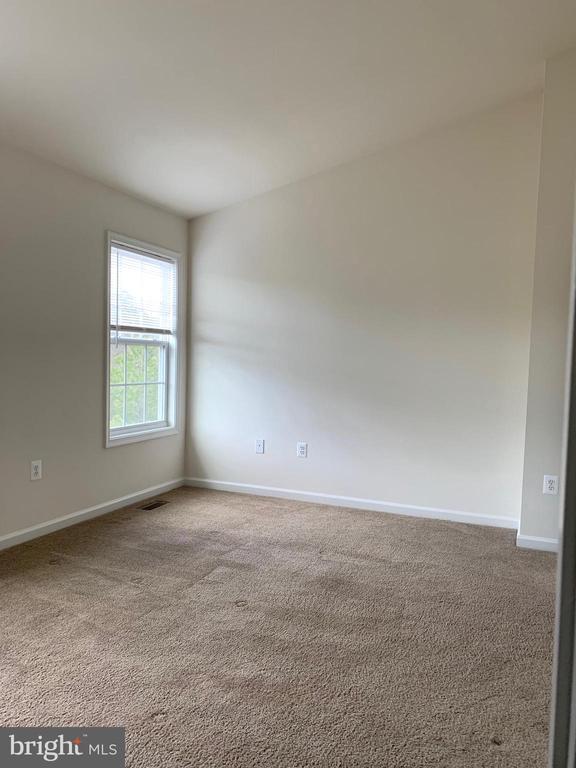 Building Photo - 23210 Westwood Ct