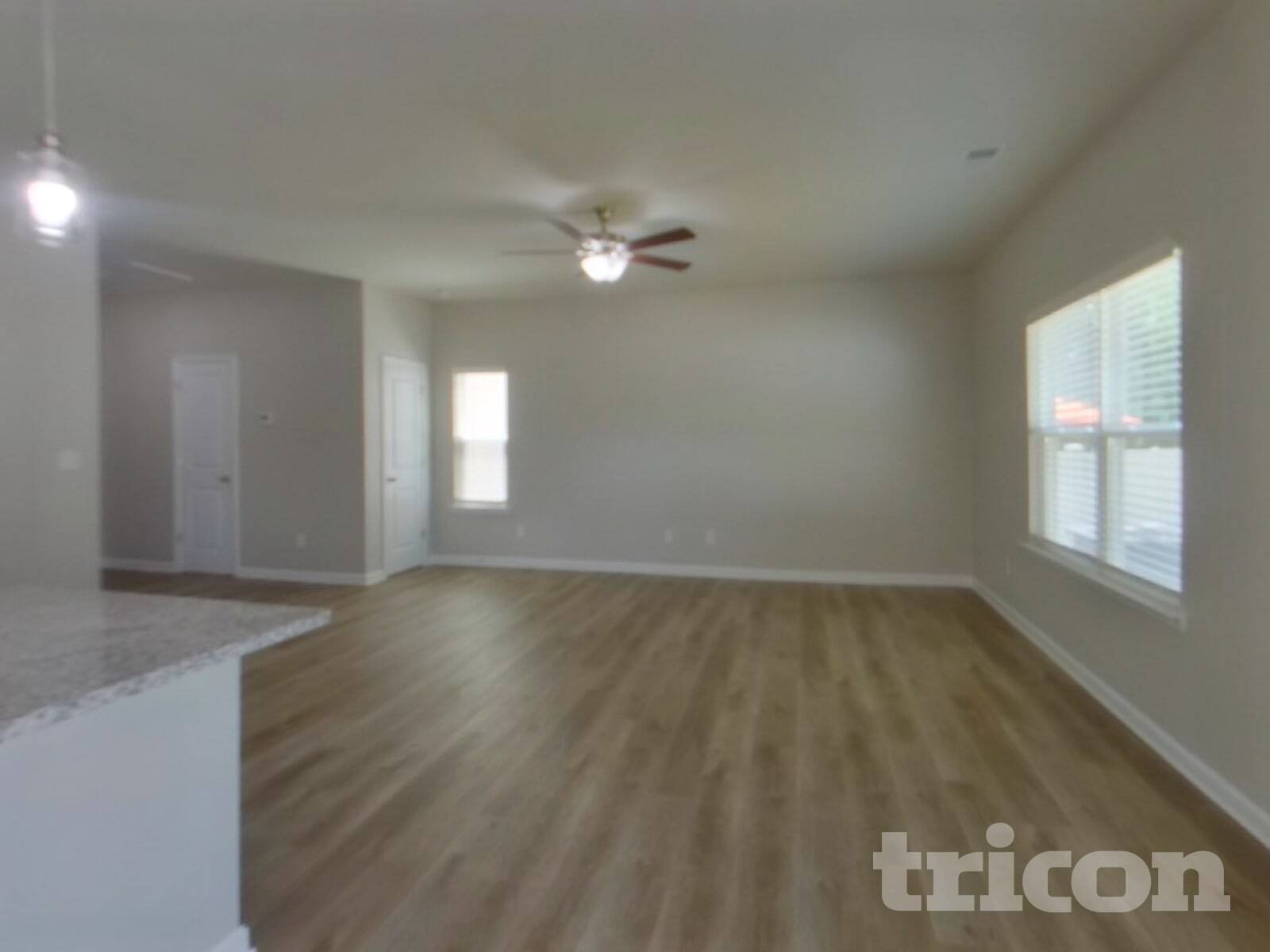 Building Photo - 142 Spring Knoll Dr