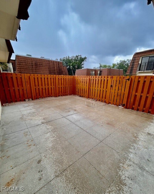 Building Photo - 1408 Park Shore Cir