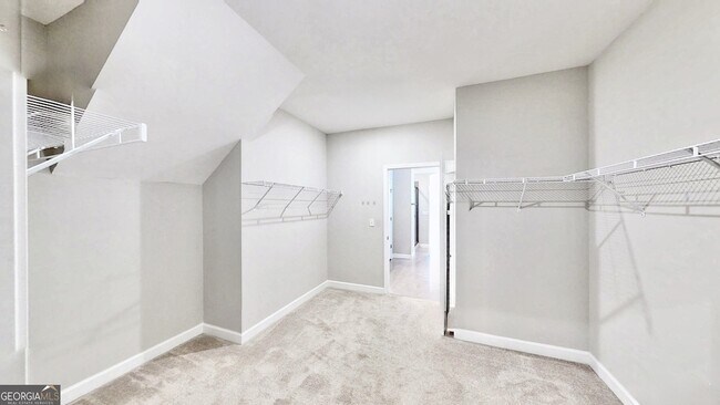 Building Photo - 2455 Westlington Cir