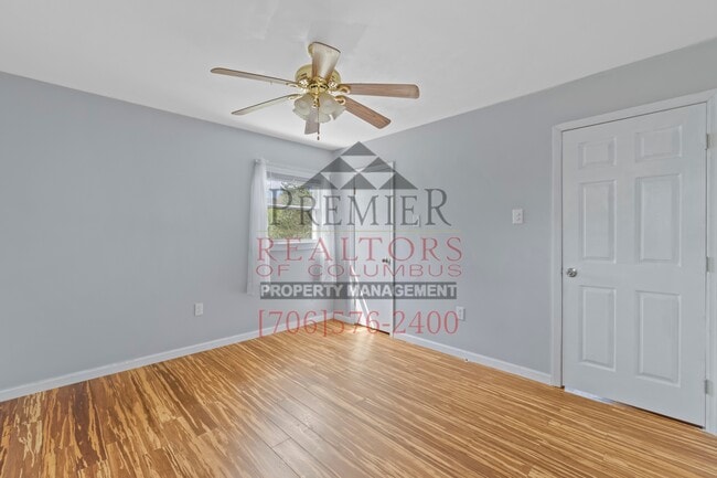 Building Photo - 2866 Hobbs Rd