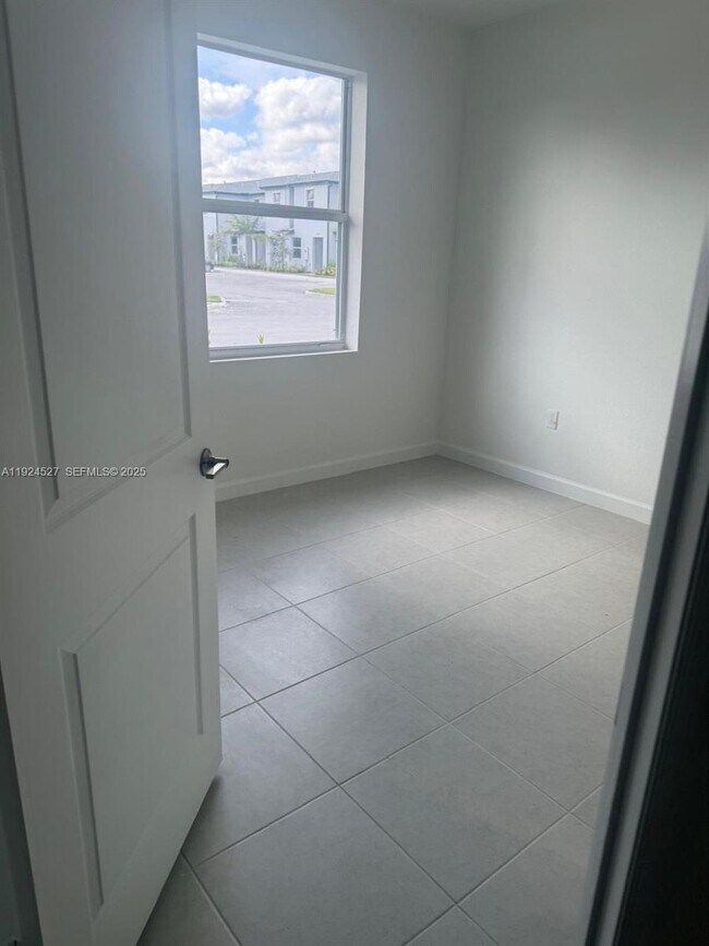 Building Photo - 17809 SW 356th St