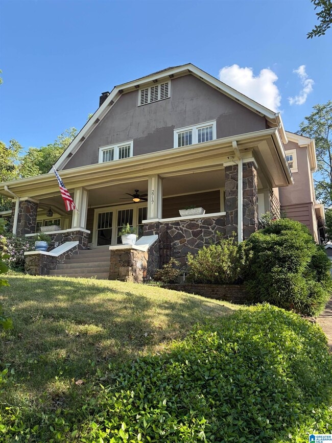 Building Photo - 2717 Caldwell Ave S