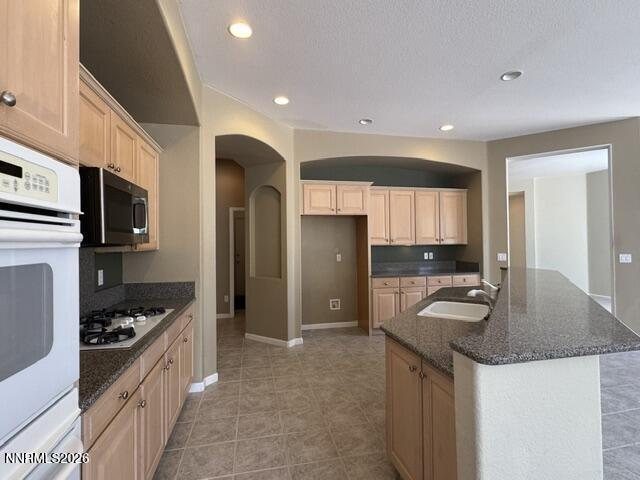 Building Photo - 2837 Orion Dr