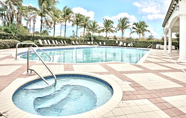 Building Photo - 3016 King Palm Way