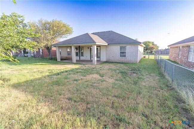 Building Photo - 4514 Hondo Dr
