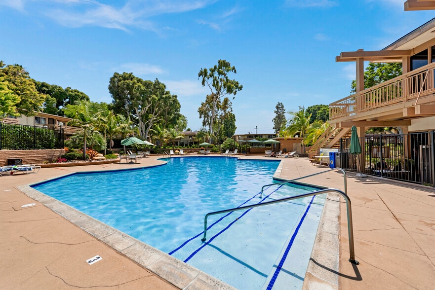 Building Photo - 2640 Worden St.