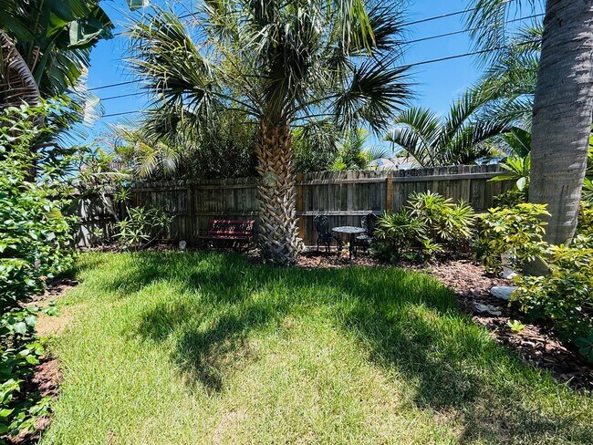 Building Photo - Home in Seminole for rent