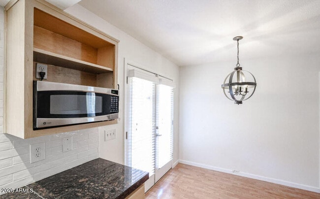 Building Photo - 10415 North 11th St