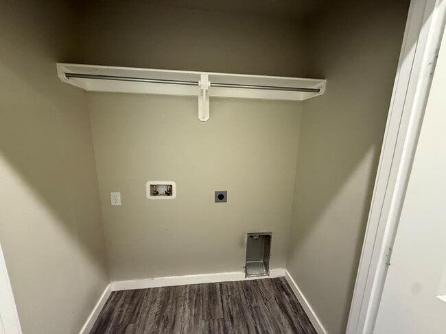 Building Photo - 67 Maverick Dr