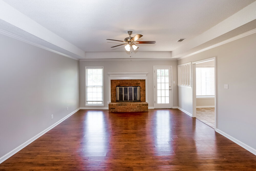 Building Photo - 4378 Bunker Hill Dr