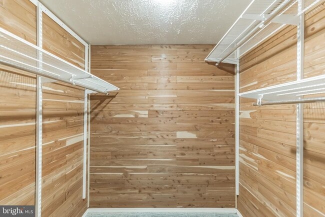 Building Photo - 1518 Poplar Grove Dr