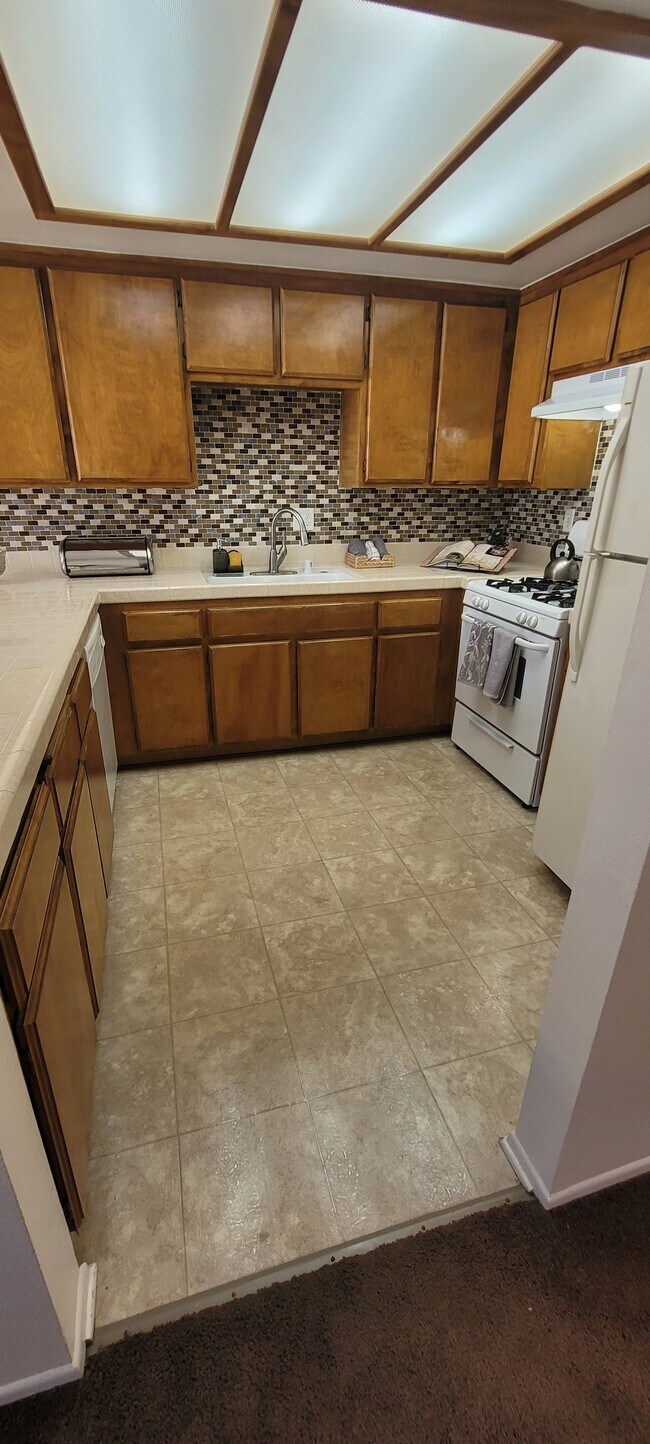 Kitchen entry - 1571 W 207th St