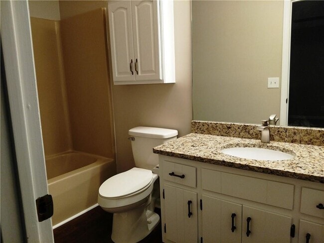 Building Photo - 4907 Bentwood Dr