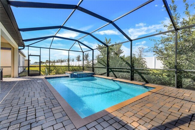 Building Photo - 14498 Cantabria Dr