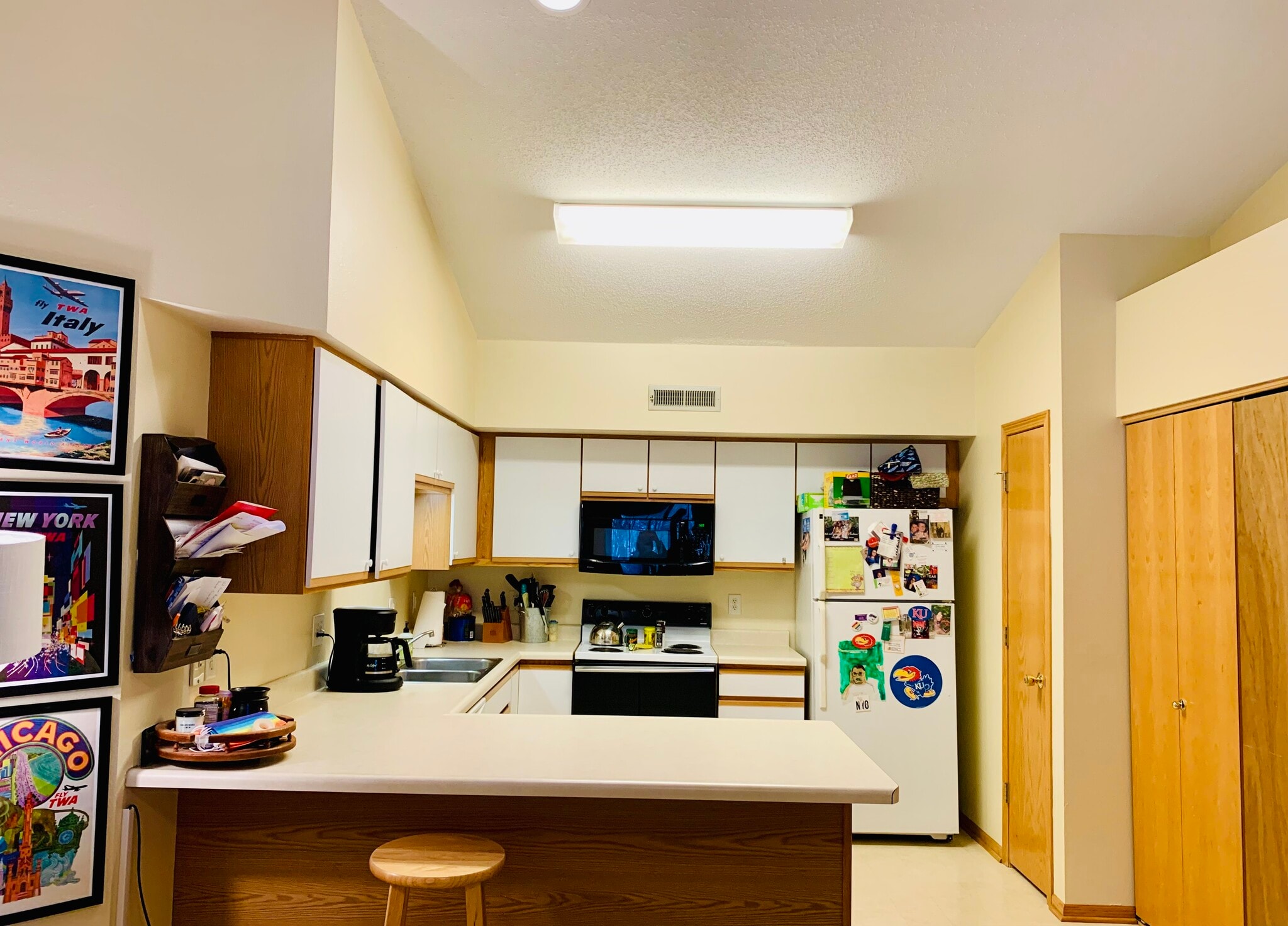 Building Photo - 2270 Holiday Rd # 511