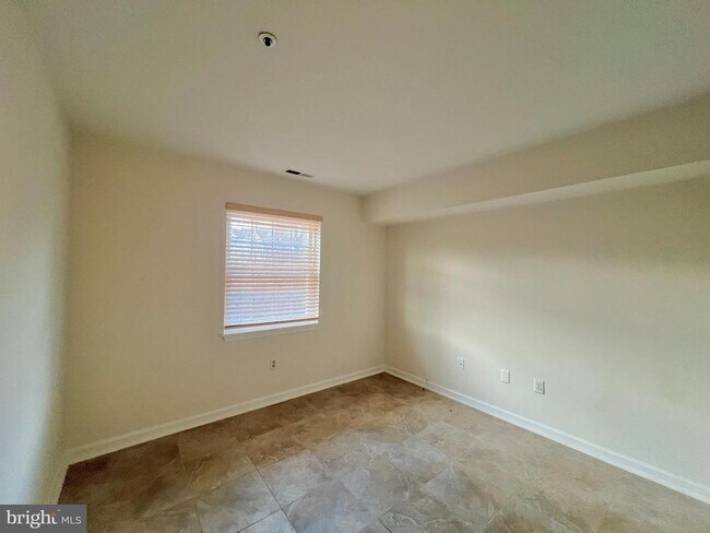 Building Photo - 8589 Falls Run Rd