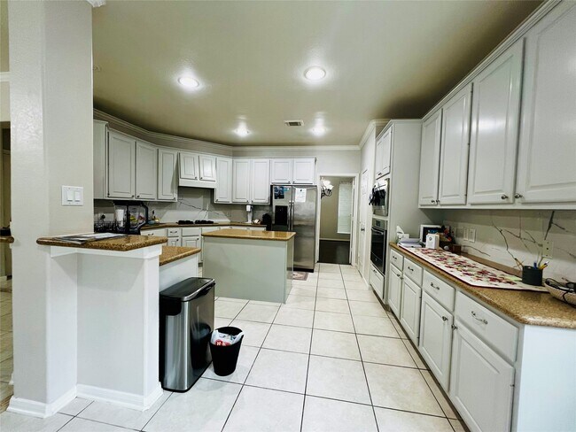 Building Photo - 23703 Banning Point Ct