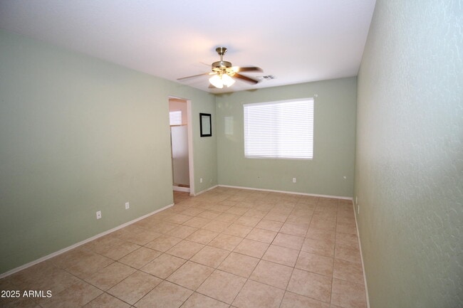 Building Photo - 4815 N 95th Ln
