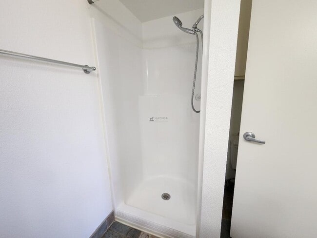 Building Photo - 941 Calle Mejia