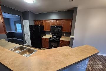 Building Photo - 4013 Holly Villa Cir