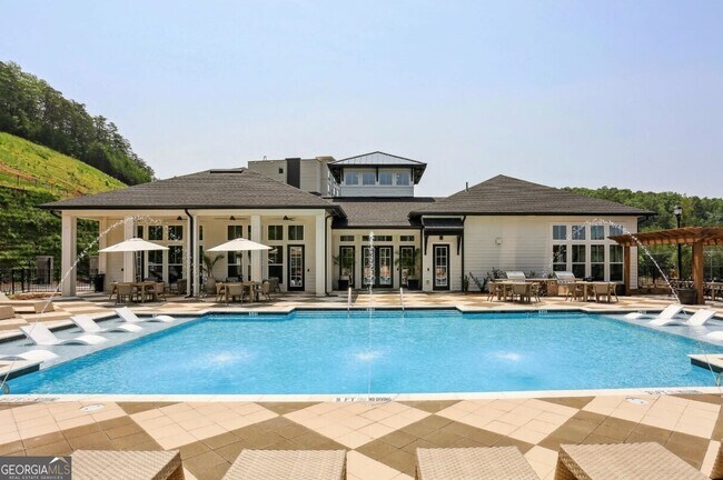 Building Photo - 75 Overlook Pkwy SE